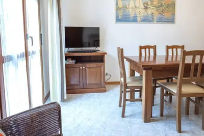 Image de Se044 - Senigallia, comfortable three-room apartment with porch