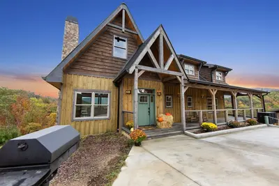 Image de New 5bd 7ba Great Mtn Vws Indoor Pool Hot Tub