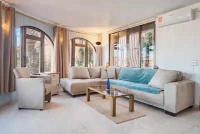 Image de Appartement de Vacances \"Charissa\" avec Vue sur la Mer, Piscine Commune & Wi-Fi