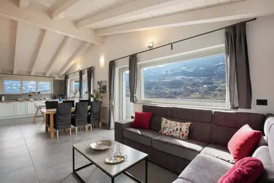 Image de Appartement \"Résidence Soleluna - Loft Sirio\" avec vue montagne, terrasse privée et Wi-Fi