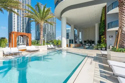 Image de Luxury Modern Style Hotel, Prime Brickell Location w/ Terrace Pool