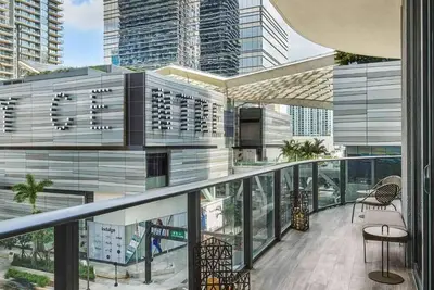 Image de Where Luxury Style Meets Brickell | 2 Units | Prime Location with City Views
