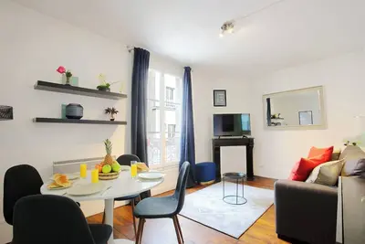 Image de Appartement Charmant Près de la Bastille : Vivez l'Atmosphère Rustique de Paris