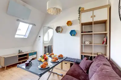 Image de Élégant 2 Pièces aux Abords des Champs-Élysées et de l'Arc de Triomphe