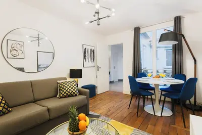 Image de Appartement au Coeur du 5ème Arrondissement - La Sorbonne: Moderne et Cosy