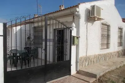 Image de Cozy bungalow in the center of Torrevieja.