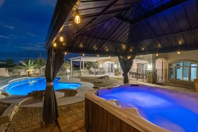 Image de Mountainside Desert Retreat