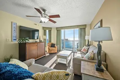 Image de 3 Bedroom Oceanfront Condo 1k 3q Ss Bahama Sands - 1105