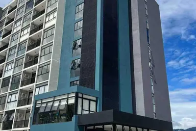 Image de Cozy, Spacious 2Br Apt w/ Mountainview. Parking, Gym & Pool