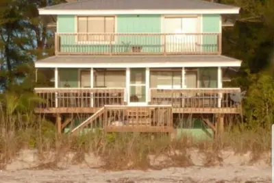 Beachfront Retreat only steps from the Gulf!