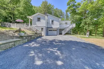 Image de Spacious Westtown Home, Firepit, Up to 10 Guest\n\n