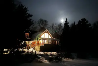 Image de Chalet beau St-Côme au bord de la rivière