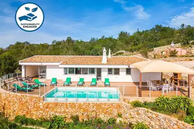 Image de Villa with Infinity Pool & Views in Alte