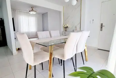 Image de ¡A 15 Minutos del Aeropuerto Sdq! + Vehículo Opcional