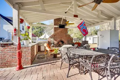 Image de Charleston Home: Game Room, Large Deck & 2 Grills!