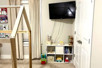 Image de Cozy Comfortable Family Home. 10 mins from Masters