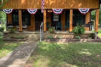 Image de Shingle Mill Cabin on south fork of Caddo River