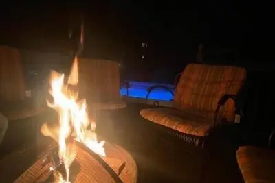 Image de Weekend Getaway with Hot Tub! \n