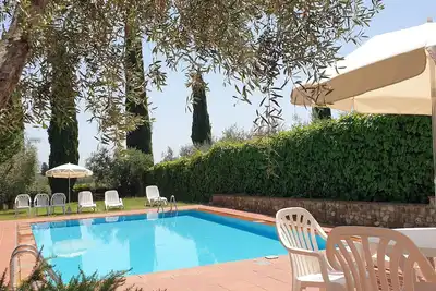 Image de House with panoramic view and swimming pool on the Chianti hills in Tavarnelle\n\n