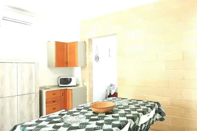 Detached villa in Sant'Isidoro 200 meters from the sea