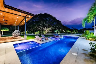 Image de Beachside Bliss 4br Lux Villa, Pool, Terrace, Golf