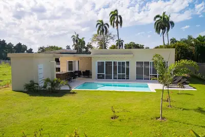 Image de Villa Encuentro Sosua Cabarete Piscina Privada 2 Parqueos Wf. Netflix. 2. 5 Baño