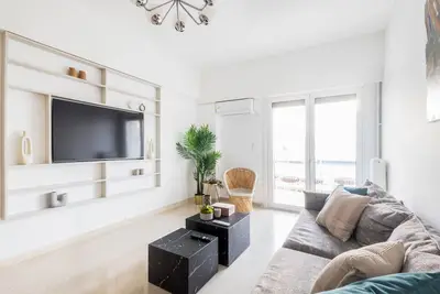 Image de Charming Seaside Apartment | Elegant 2br in Glyfada