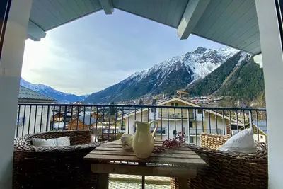 Chamonix Central Ski & panoramic view, Chamonix, France