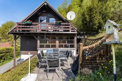 Image de Maison de vacances 'Haus Waldesruh' avec terrasse privée, balcon et Wi-Fi