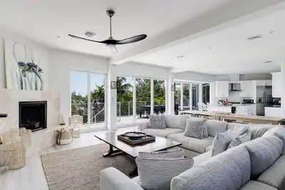 Image de The Narrows- Stunning Bayfront Villa on Captiva