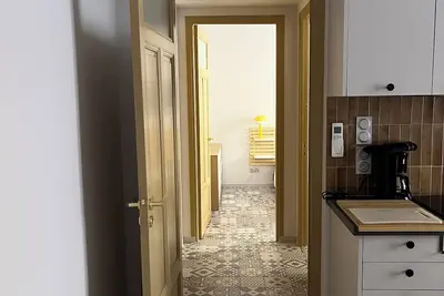 Image de Le calme du clos des lucioles, renové, 200 m de la plage, proximité de Monaco