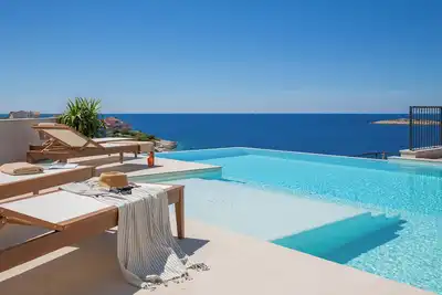 Image de Just Bliss luxury villa - heated saltwater pool, wellness, fitness and view