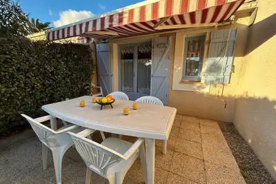 Image de Pavillon en résidence avec piscine