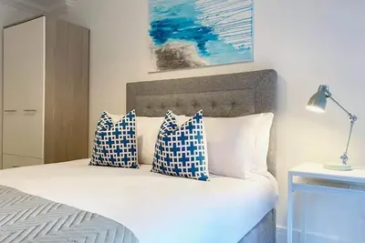 360 Me1 Sylvia Apts 01 - Modern Stylish 2 Bedroom 2 Bath Apt. 01 in Rochester
