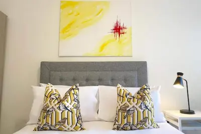 Image de 360 Me1 Sylvia Apts 02 - Modern Stylish 2 Bedroom 2 Bath Apt. 02 in Rochester