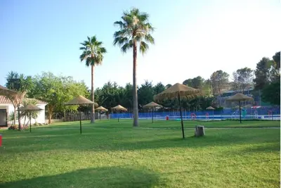 Image de 3- Bungalow Deluxe