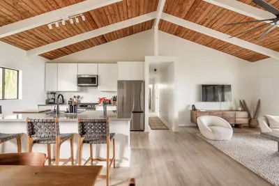 Image de Tropical Harmony Oasis with Breathtaking Ocean Views in Hawaii