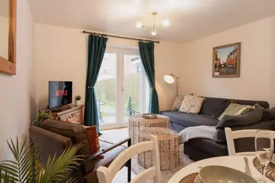Image de Stylish Pet Friendly 2 Br Home, with Free Parking - 10 minutes from Chester City Centre