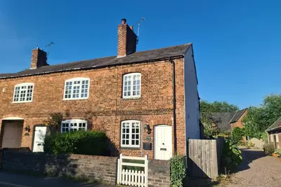 Image de Stunning 2 bed cottage | Garden | Village location