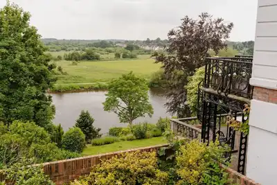 Image de Well Located 2 Bed Cottage with Lovely River Views