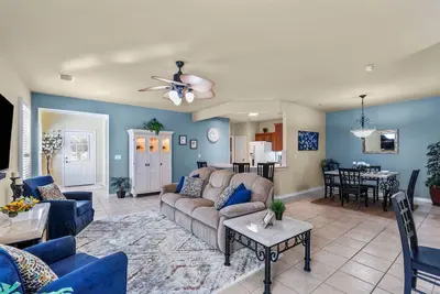 Image de Sun City Georgetown Tx! Beautifully Furnished w/ Screened Porch on Wooded Lot!