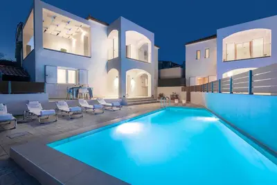 Image de Modern Zante Villa | Villa Tsilivi | Private Pool | 2 Bedrooms & Bathrooms | Resort Centre Location