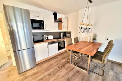 Image de Location-Moderne-Salle de Bain amenagée-Terrasse-großes Glück