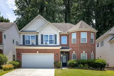 Image de Stylish Sanctuary on Place Ct