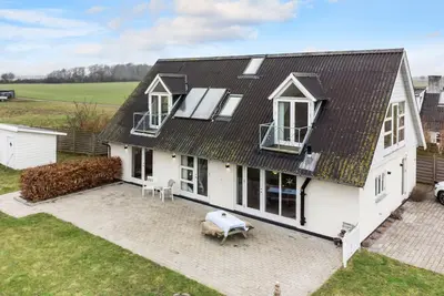 Image de Superbe maison à Lundby avec WiFi