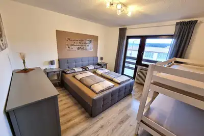 Image de Location-Moderne-Salle de bain privée séparée-Balcon-Langfurth Og