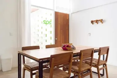 Image de Luminous 2 Bedroom Cozy Apartment