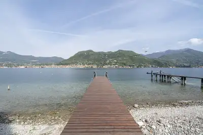 Image de Villa Magnolie with direct access to lake