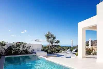 Image de Cozy nature villa with sunset views near beaches