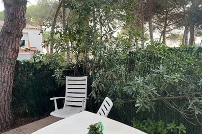 Image de Appartement Rez-de-Chaussée, Terrasse, Proche Tennis, Parking, Animaux Acceptés, Capacité 5 Personnes